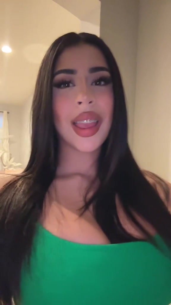 Melissa Gastelum Onlyfans  – Show Lewd Hot Looking Big Boobs