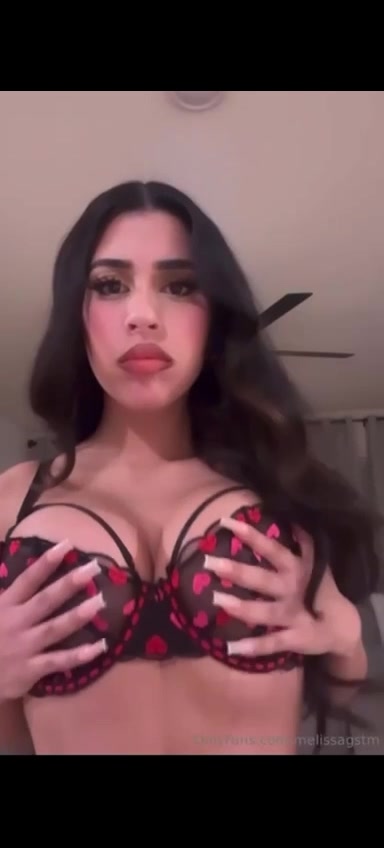Melissagstm  Of Onlyfans – Show Lewd Hot Looking Big Boobs