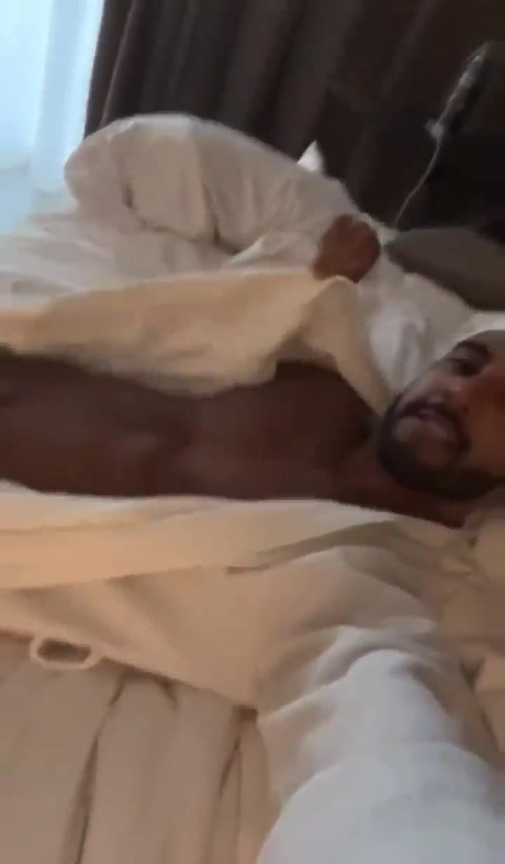 Kendall Love Island  Videos Gay Porn On Bed