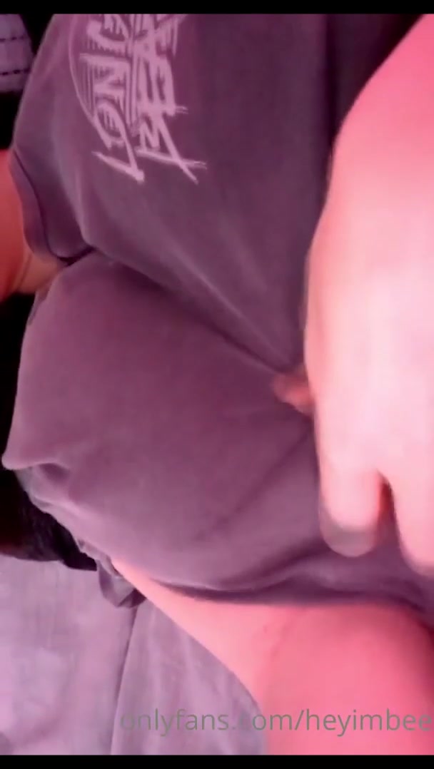 Heyimbee No Bra  Onlyfans