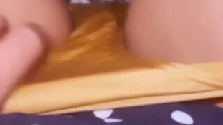 Diva Flawless Onlyfans Video – Rubbing Pussy On Bed