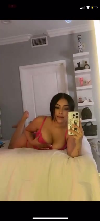 Melissa Gastelum (@Melissagstm) Onlyfans Video – Teasing Boobs On Bed