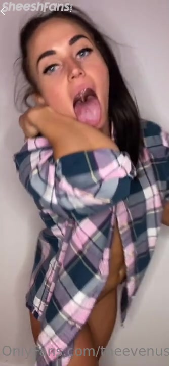 Theevashtii Flashing Her Nude Tits And Pussy Spreading Onlyfans Video